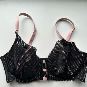Victoria’s Secret bra